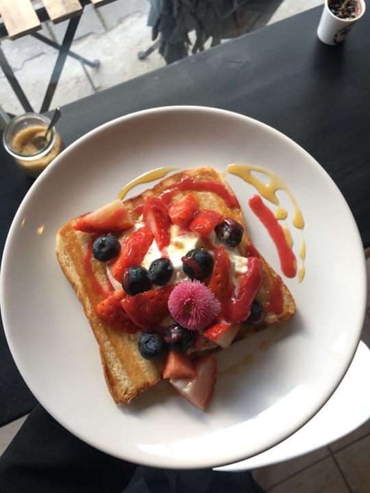Francouzský toast dnes k snídani! Máme i slanné sandwiche a další dobroty