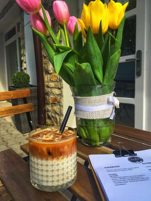 Ledové latté z naší nové Nicaragui je neco neskutečného  Honey metodou zpracovan…